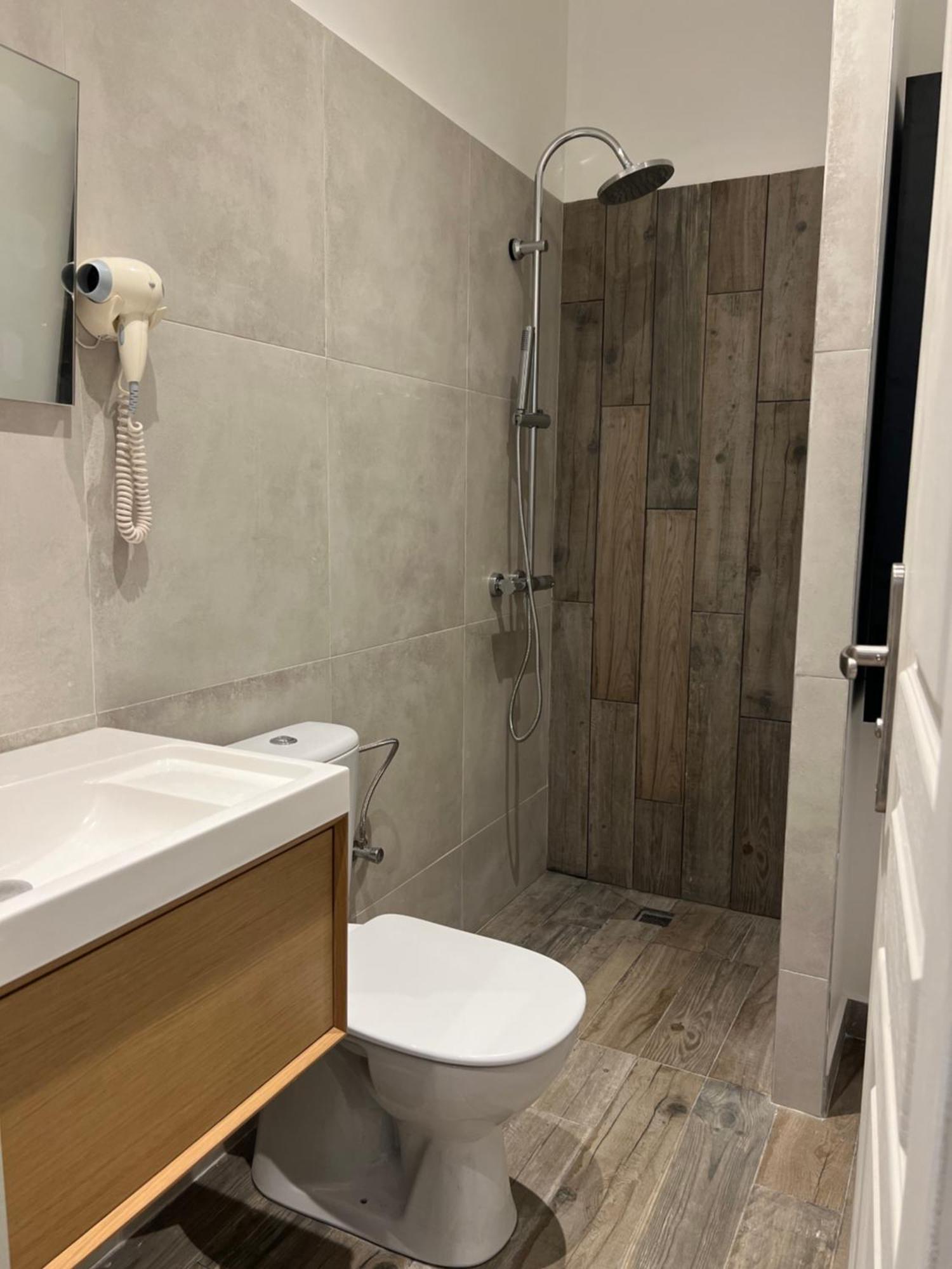 Le Beffroi Aparthotel Tournon-dʼAgenais Екстериор снимка