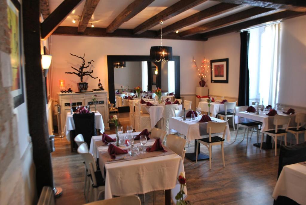 Le Beffroi Aparthotel Tournon-dʼAgenais Екстериор снимка